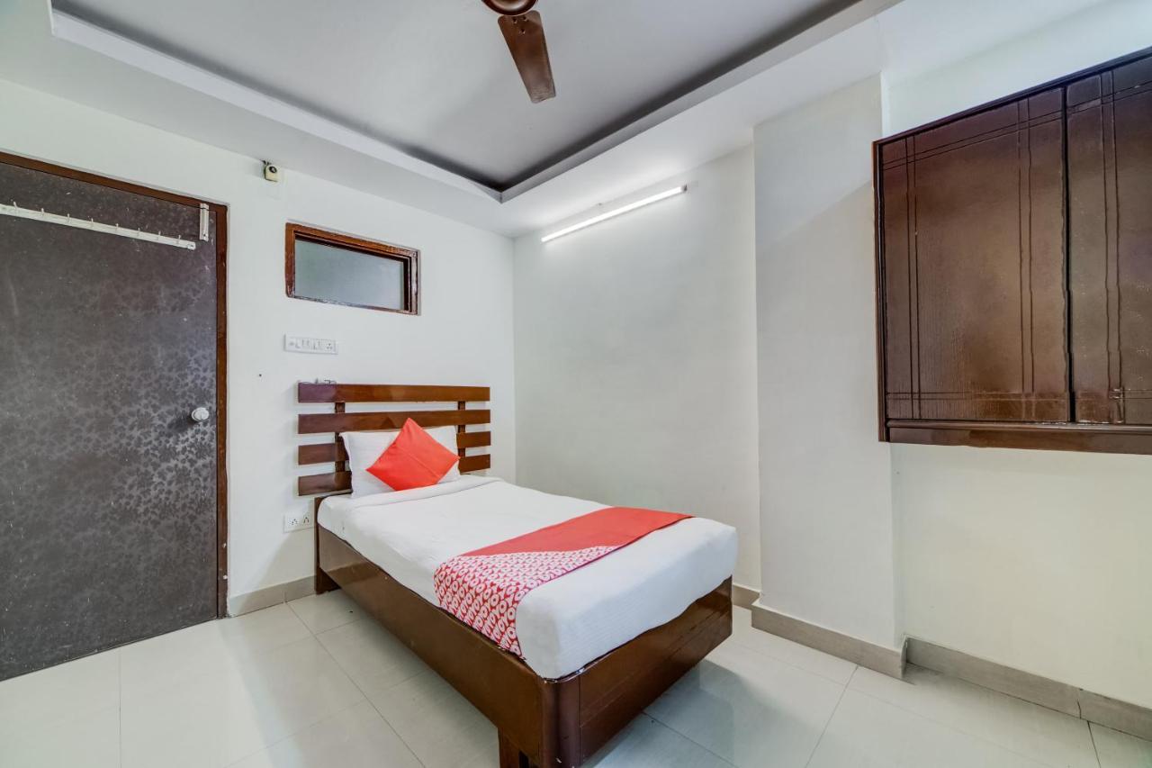 Oyo 33504 Hotel Ananda Inn Хайдарабад Экстерьер фото