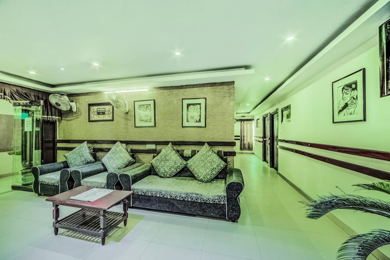 Oyo 33504 Hotel Ananda Inn Хайдарабад Экстерьер фото